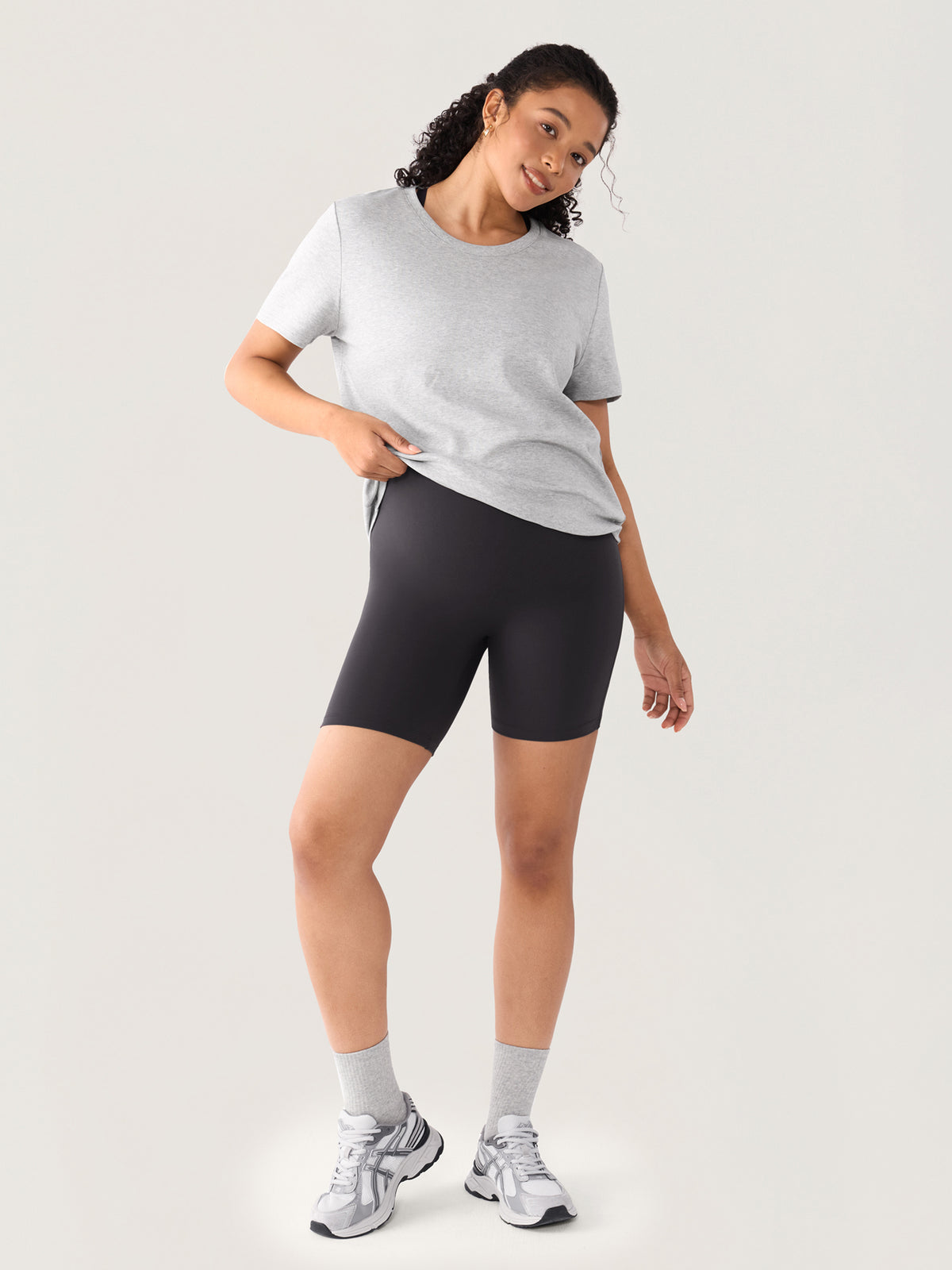 Natrelax® Seamless-Front Maternity Shorts 6"